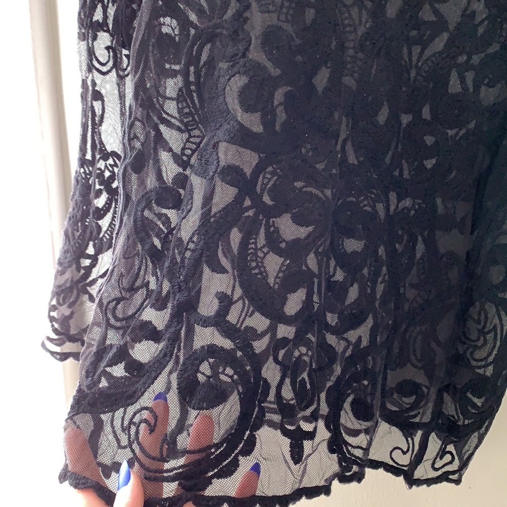 Express Sheer Embroidered Top - Picture 3 of 7